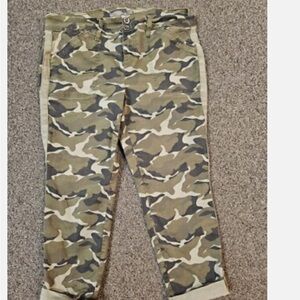 Torrid Camouflage Ankle Pants 18 plus